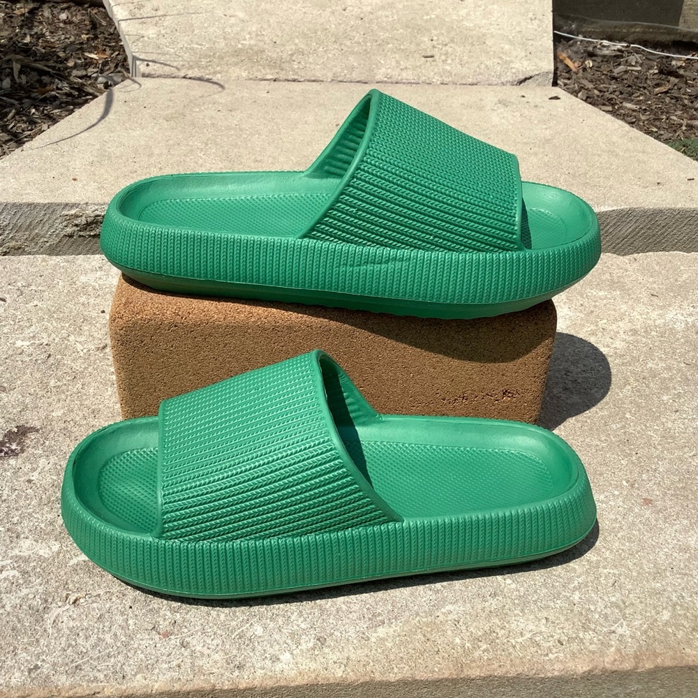 Green Platform Slide Sandals with Textured Strap